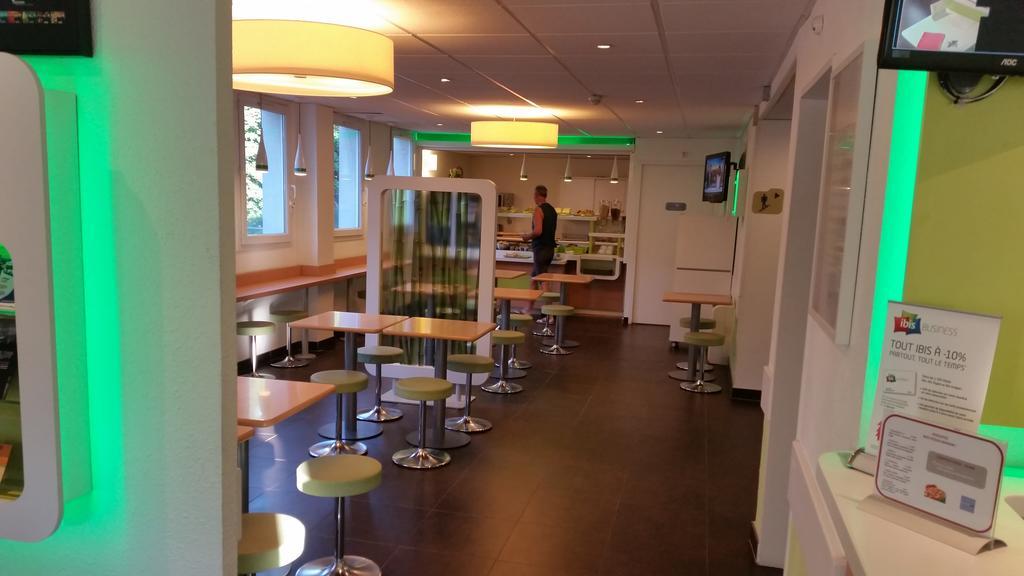 Ibis Budget Marseille Est Porte D'Aubagne Exterior photo